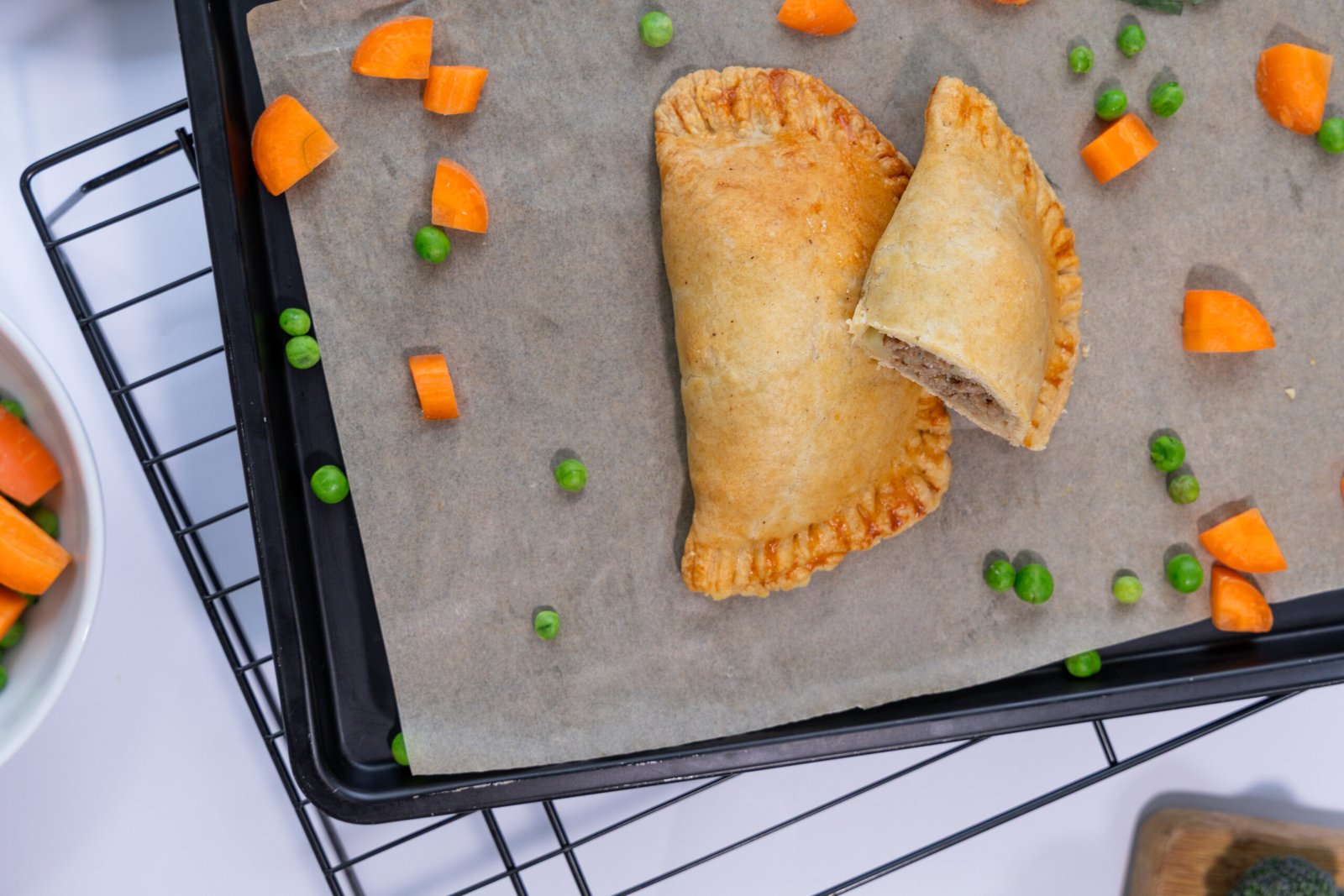 Beef pasty / pie - Image 3