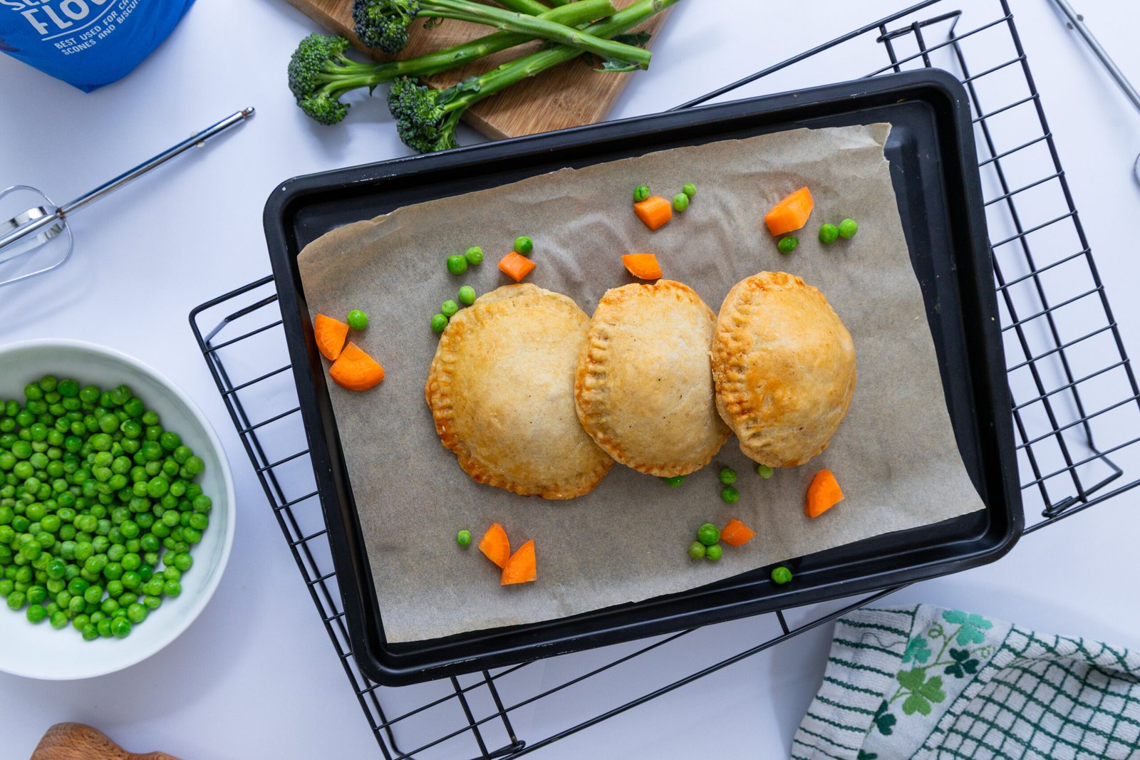 Fish pasty / pie - Image 4